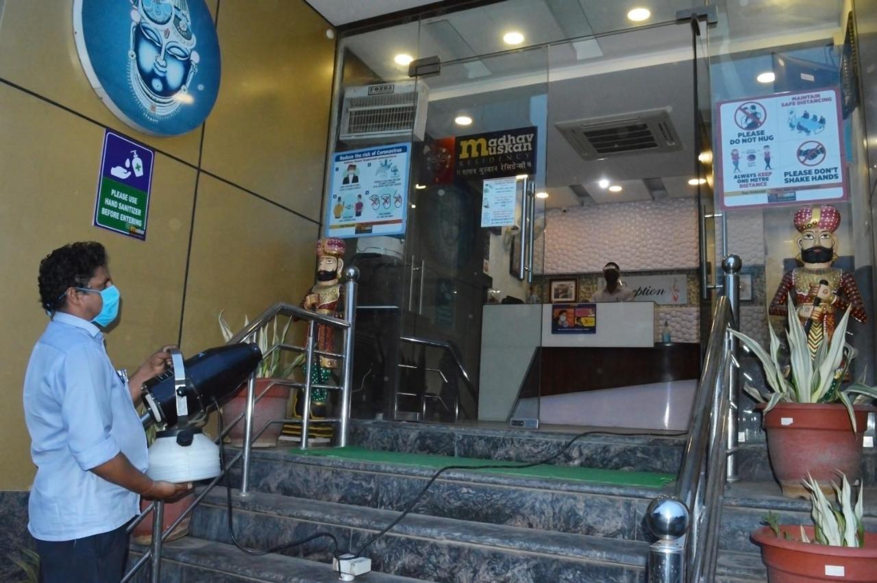 Madhav Muskan Residency Mathura Luaran gambar