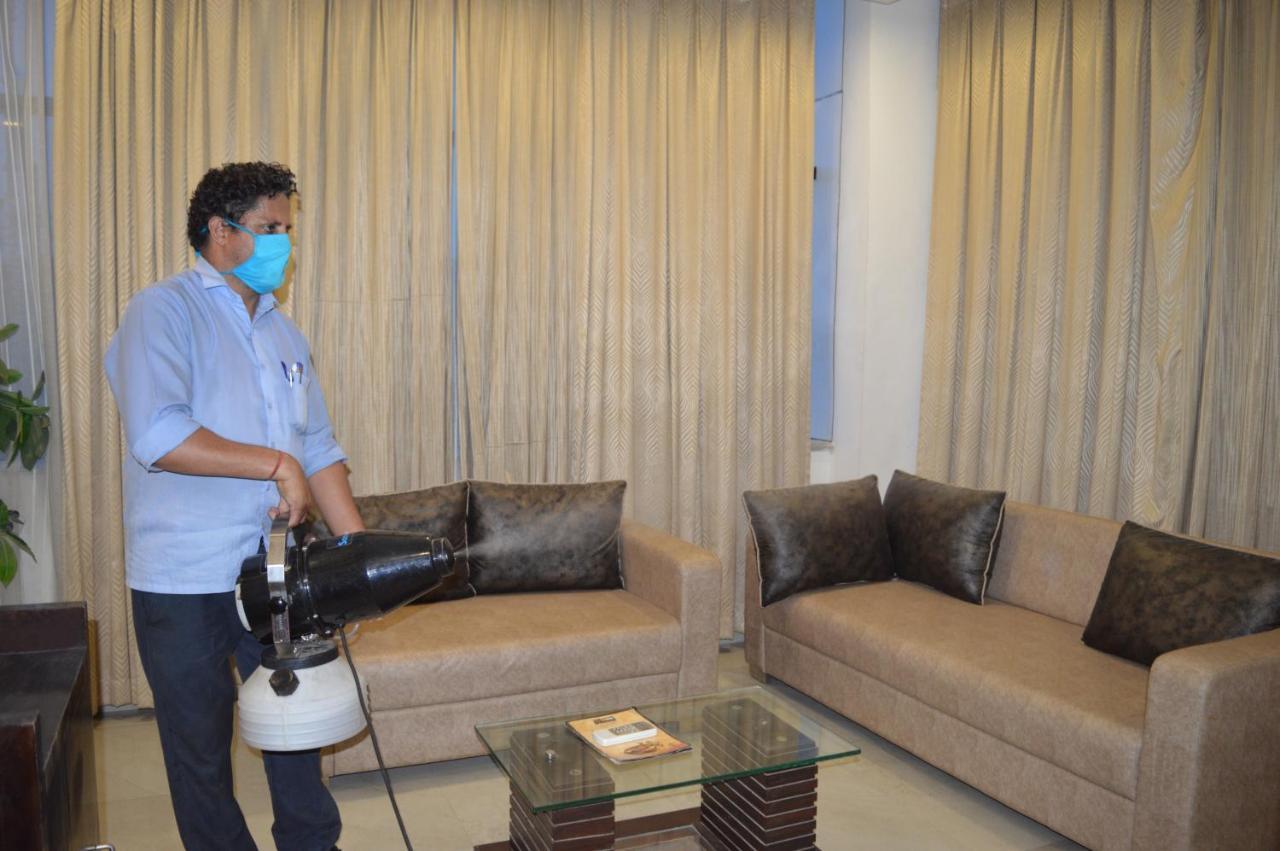 Madhav Muskan Residency Mathura Luaran gambar