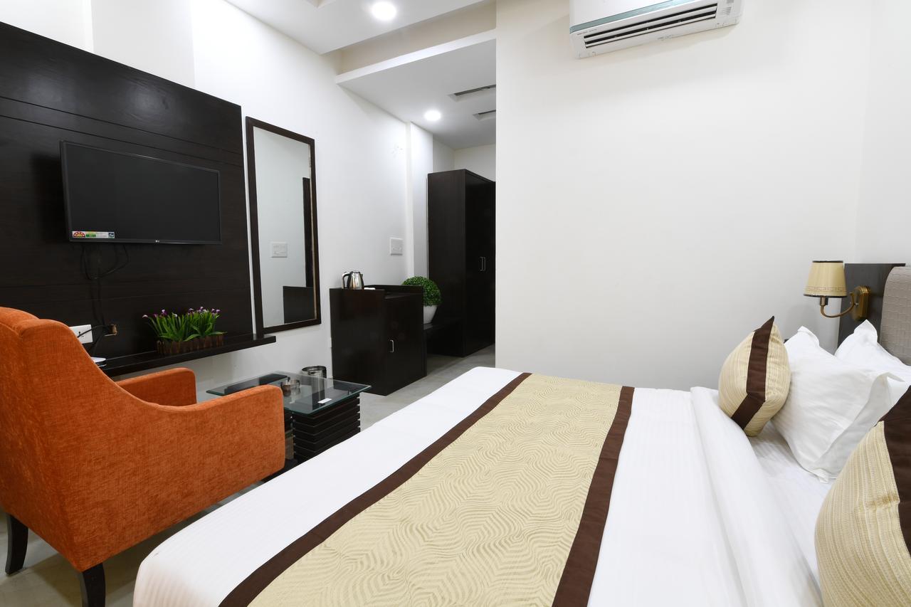 Madhav Muskan Residency Mathura Luaran gambar