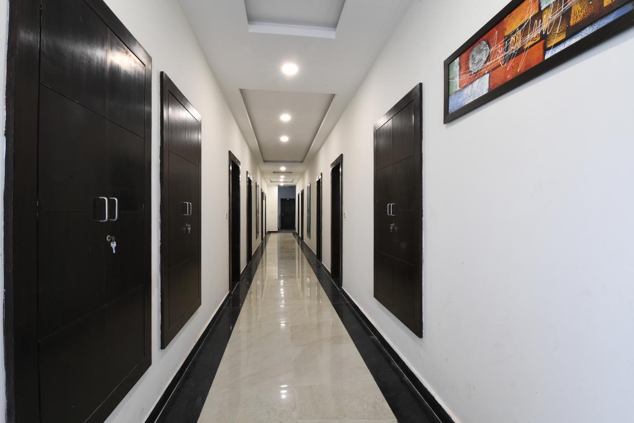 Madhav Muskan Residency Mathura Luaran gambar