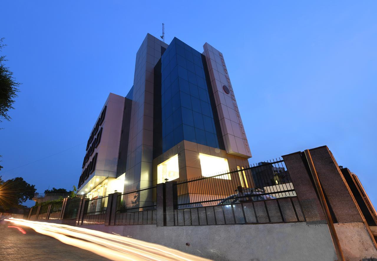 Madhav Muskan Residency Mathura Luaran gambar