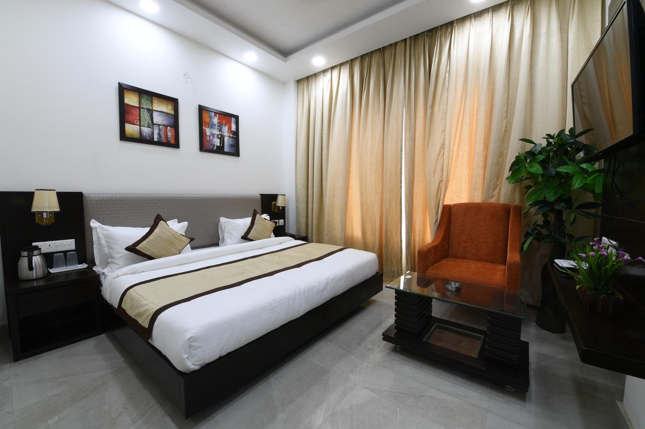 Madhav Muskan Residency Mathura Luaran gambar