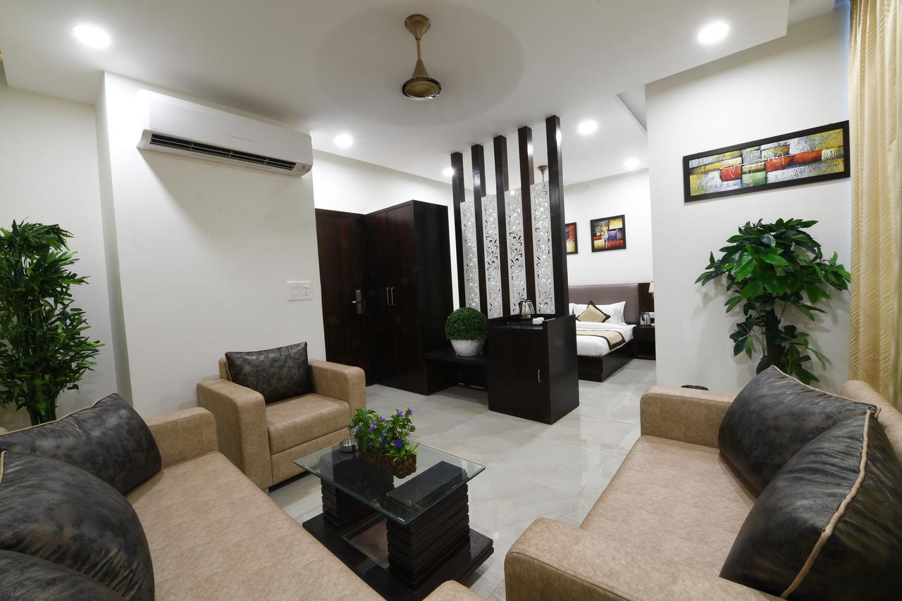 Madhav Muskan Residency Mathura Luaran gambar