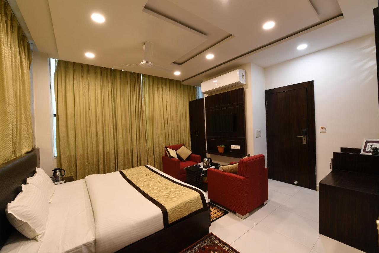 Madhav Muskan Residency Mathura Luaran gambar