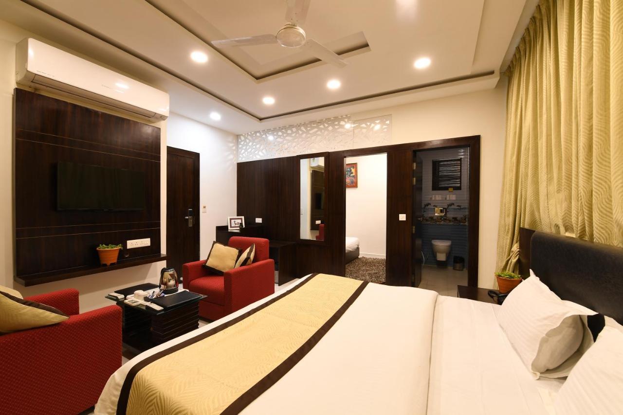 Madhav Muskan Residency Mathura Luaran gambar